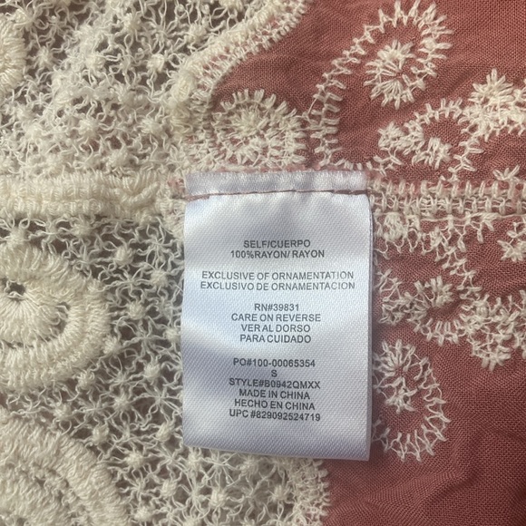 Democracy Beautiful embroidered top - Picture 8 of 8